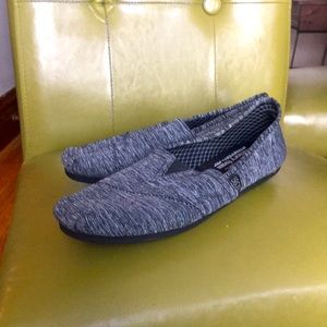 Bobs gray slip on flats size 8.5